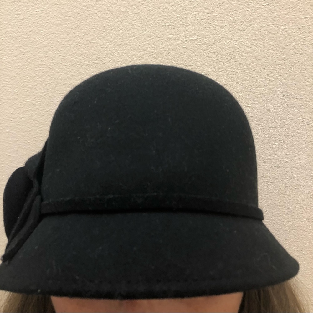 Croft & Barrow 100% Wool Black Cloche Hat with Floral Accent